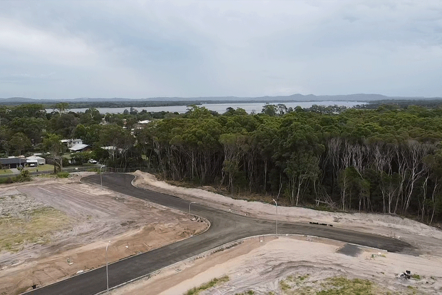 23/12/21 : Stage 1 Road Gravel Placed on Bella Way