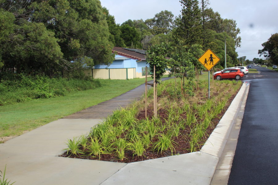 03/05/2022: Stage 1 Landscape verge and connection to shared pedestrian pathway and bikeway looking south along Micalo Street towards the Iluka Pre‐School